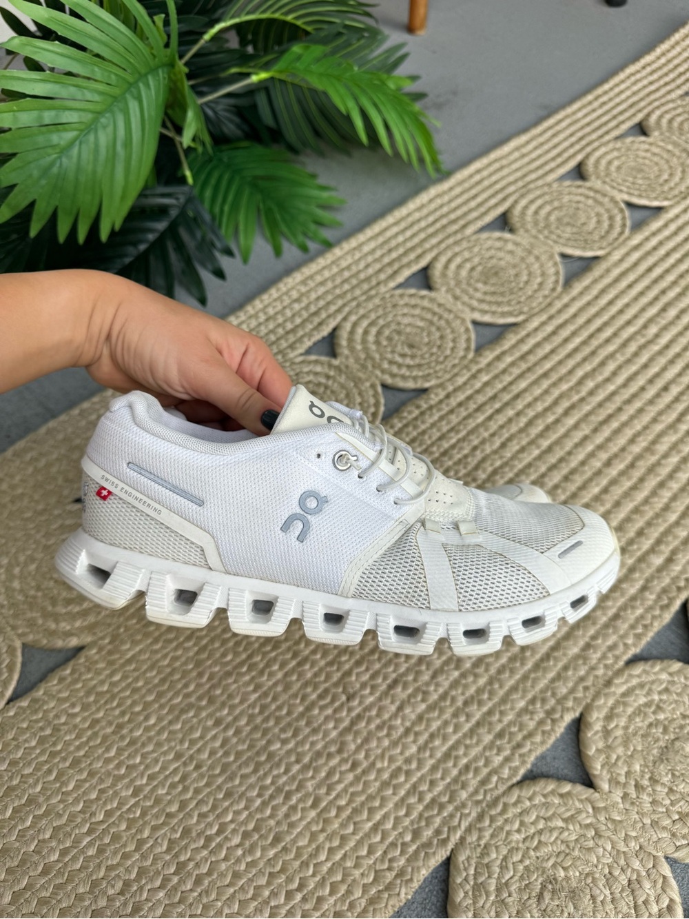 On Running Cloud White All-White Sneakers Size 9 / EU 40.5